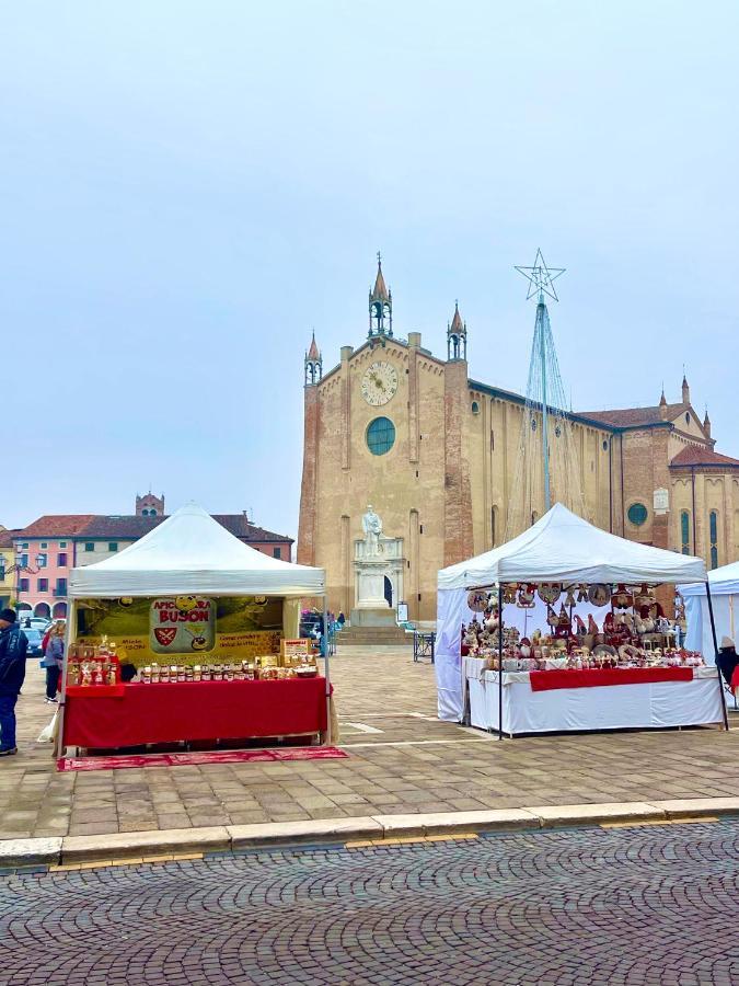 Апартаменты Ca' Del Sole - Attico Panoramico In Centro Storico Монтаньяна Экстерьер фото
